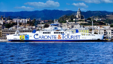 Caronte & Tourist