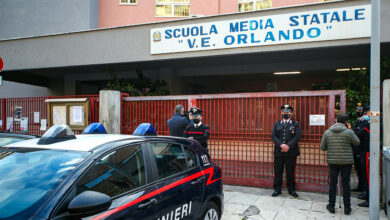 Suicidio Palermo Scuola Orlando