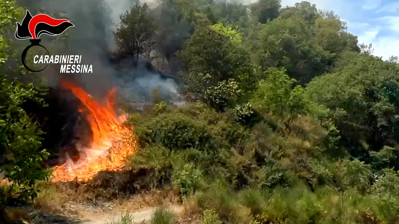 Incendio Taormina 2023