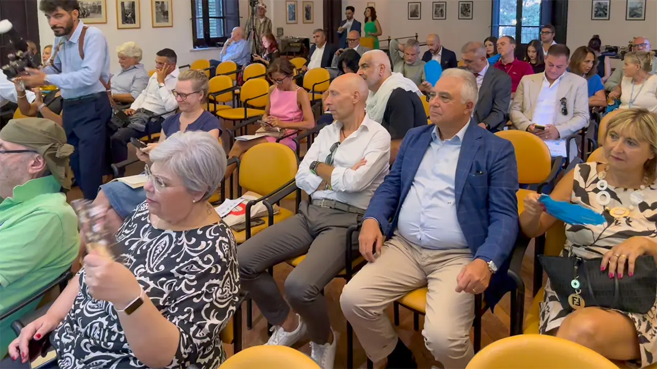 Conferenza Agorà
